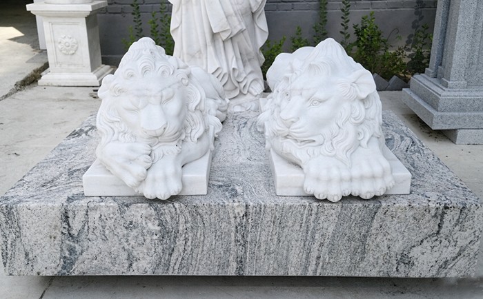 石材狮子雕塑厂家.jpg