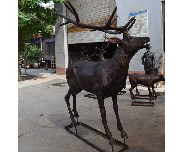 铜鹿雕塑