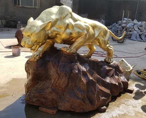 铜豹子雕塑