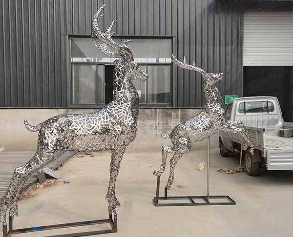 不锈钢鹿雕塑镂空鹿雕塑景观鹿雕塑