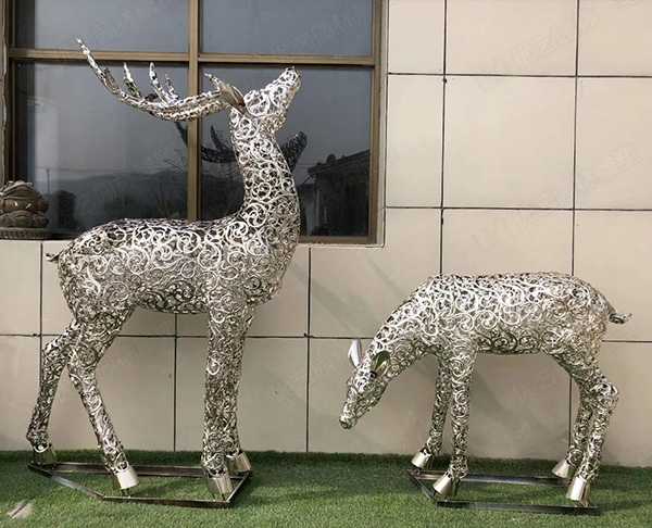 现货镂空鹿雕塑摆件园林不锈钢雕塑工厂